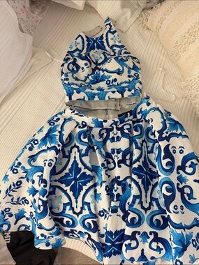 Terani Couture Blue and White Floral Two-Piece Set